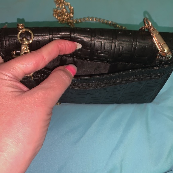 Tommy Hilfiger wallet/crossbody nwot - Picture 7 of 8